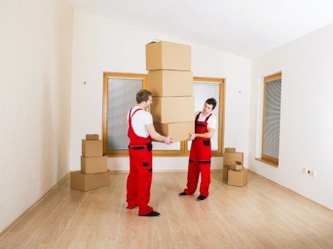 Budget planning and cost analysis for moving